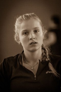 Ausschnitte 4290 - Holmer Indoor Cup